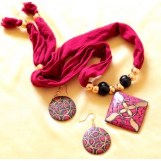 Exclusive Minakari jewelry,