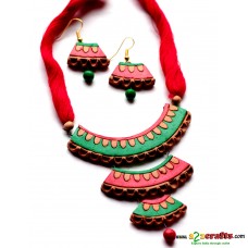 Terracotta 3 layer necklace